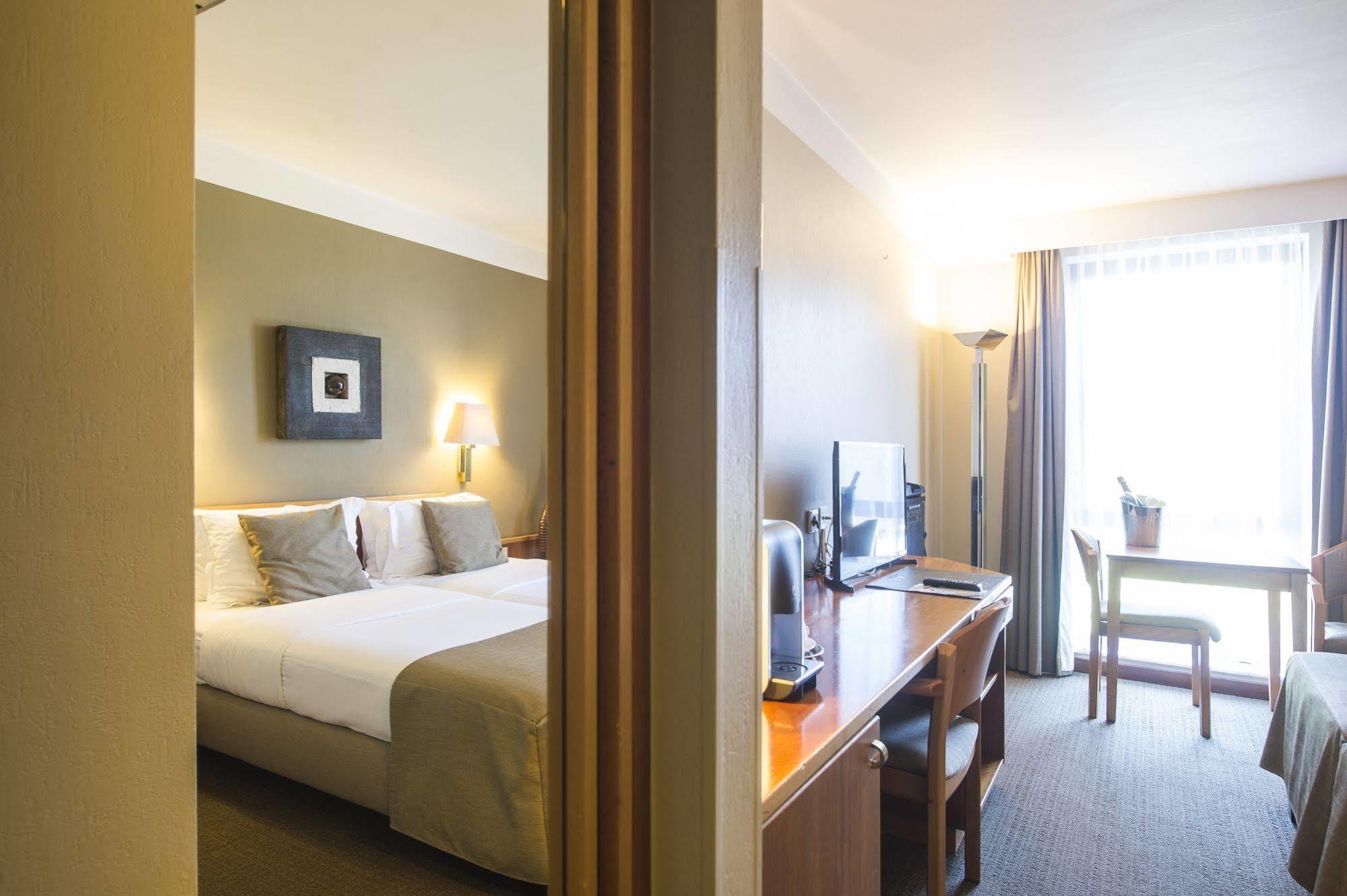 Begijnhof Hotel Льовен Екстериор снимка
